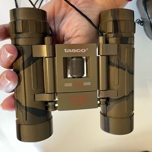 Tasco 10x25 Fully Coated Optics 286 feet 1000 yards 96M 1000M #168BCR Dark Green